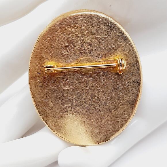 Vintage Hand Painted Rose Brooch Ceramic Oval Gold Tone 1960s - Picture 4 of 5